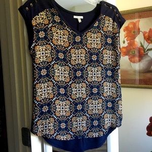 Maurices Women Sz S V-Neck Sleeveless Geometric Soft Chiffon Business Casual Top